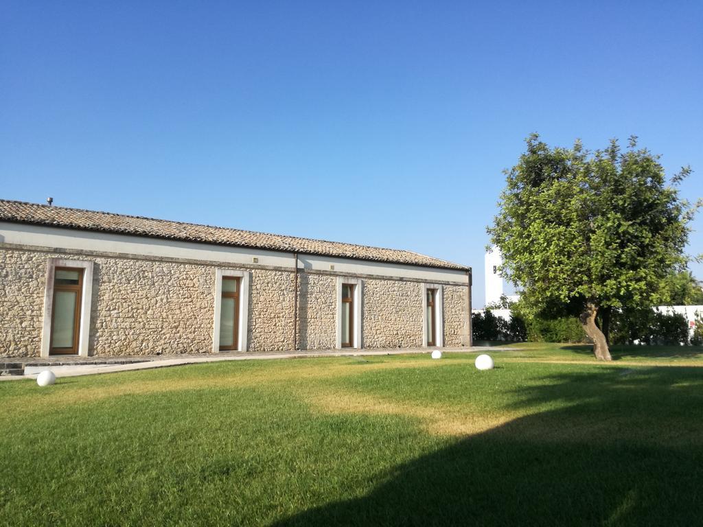 Hotel Villa Carlotta Ragusa Dış mekan fotoğraf